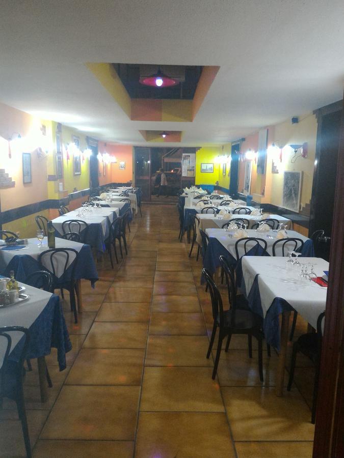 Hotel Il Santuario - Помпей Екстериор снимка